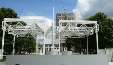 Die Staatsanwaltschaft pr&uuml;ft den Vorwurf des Insiderhandels bei DaimlerChrysler.