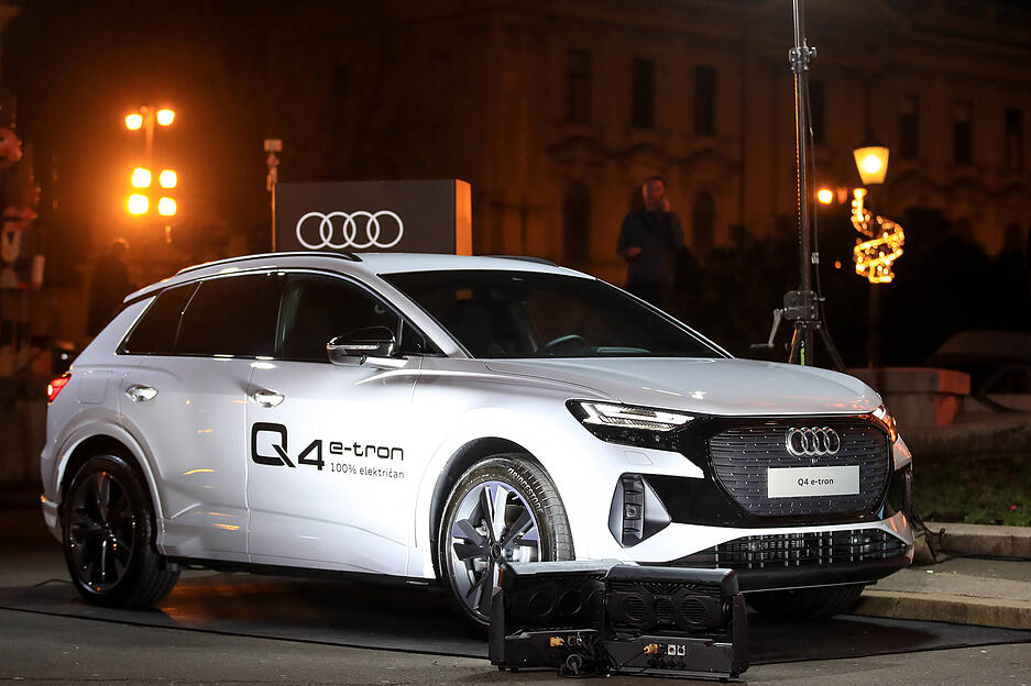 Im Audi Q54 e-tron ist ebenfalls das sogenannte Keyless-Go-System verbaut. Der Hersteller bestätigt nicht, dass Fahrzeuge mit diesem System häufiger von Diebstählen betroffen sind.