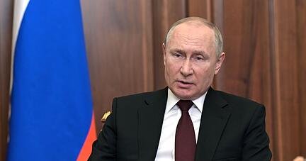Russlands Präsident Wladimir Putin stellte bei seiner Fernsehansprache die Staatlichkeit der Ukraine infrage.