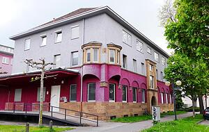 Im Alten Milchhof in der Frankfurter Straße 75 befindet sich das Städtische Lapidarium. Foto: Torsten Büchele
