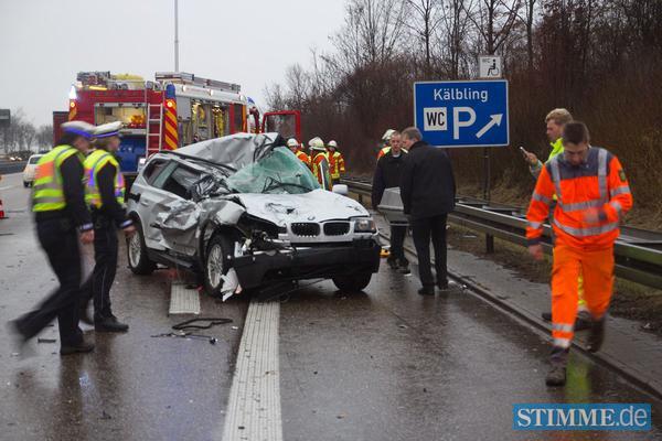 Tödlicher A81-Unfall bei Mundelsheim | 05.03. Tödlicher A81-Unfall bei Mundelsheim | 05.03.