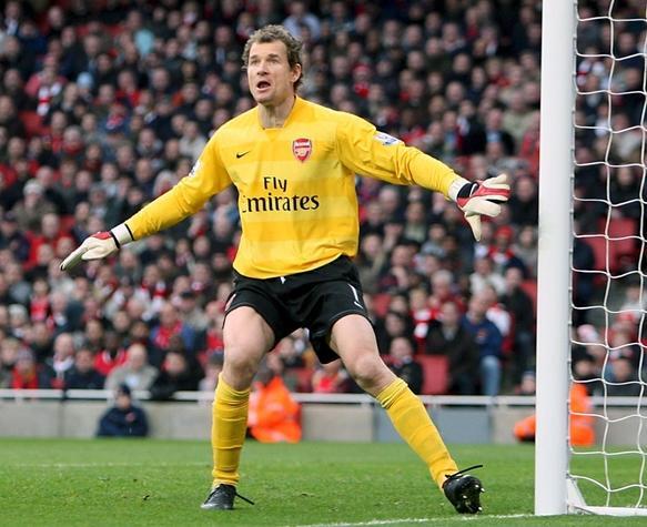 Lehmann stand von 2003 bis 2008 in Diensten des englischen Premier-League-Clubs FC Arsenal London.