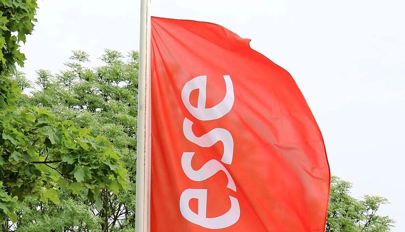 Die Fahne bleibt eingerollt: Bis Anfang Oktober rechnen die Veranstalter mit einer strikten 2G-Regelung. Dann wäre die Messe nicht wirtschaftlich. Foto: Archiv/Hohl Die Fahne bleibt eingerollt: Bis Anfang Oktober rechnen die Veranstalter mit einer strikten 2G-Regelung. Dann wäre die Messe nicht wirtschaftlich. Foto: Archiv/Hohl