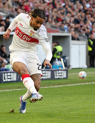 Lorenz Assignon kommt beim VfB Stuttgart nicht an Josha Vagnoman vorbei. Gegen den FC Porto bekommt sogar Nikolas Nartey den Vorzug.