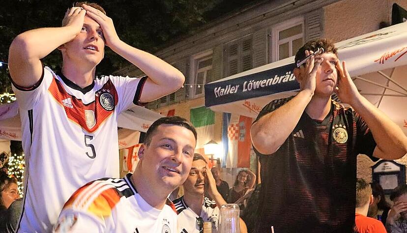 Fu&szlig;ball in der Kneipe: Auch zur Fu&szlig;ballweltmeisterschaft in wenigen Wochen planen Bars wieder besondere Aktionen.
