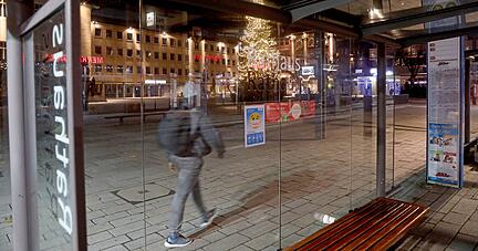 Gespenstische Stimmung in der Innenstadt. Nachts gibt es in Heilbronn seit Dienstag Ausgangsbeschränkungen. Bald könnten sie rund um die Uhr gelten. Foto: Ralf Seidel