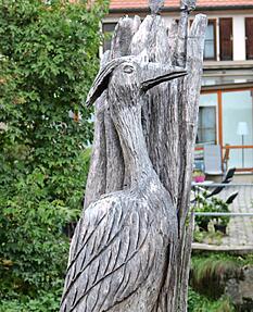 Der Graureiher befindet sich mitten im Mulfinger Teilort.