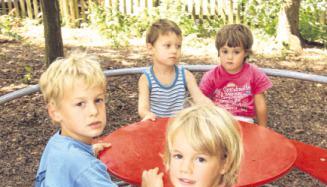 Spa&szlig; gibt es auch f&uuml;r die Kleinen auf dem Abenteuerspielplatz.