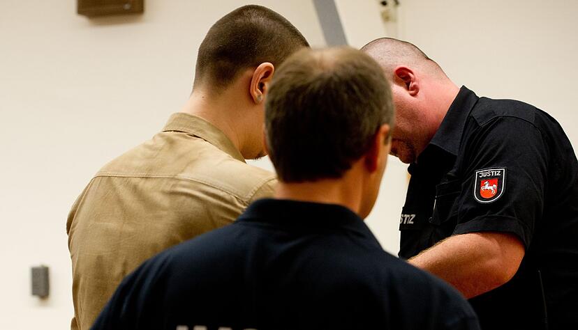 Der sogenannte Maschsee-Mörder soll erneut Straftaten begangen haben. (Archivbild) Der sogenannte Maschsee-Mörder soll erneut Straftaten begangen haben. (Archivbild)