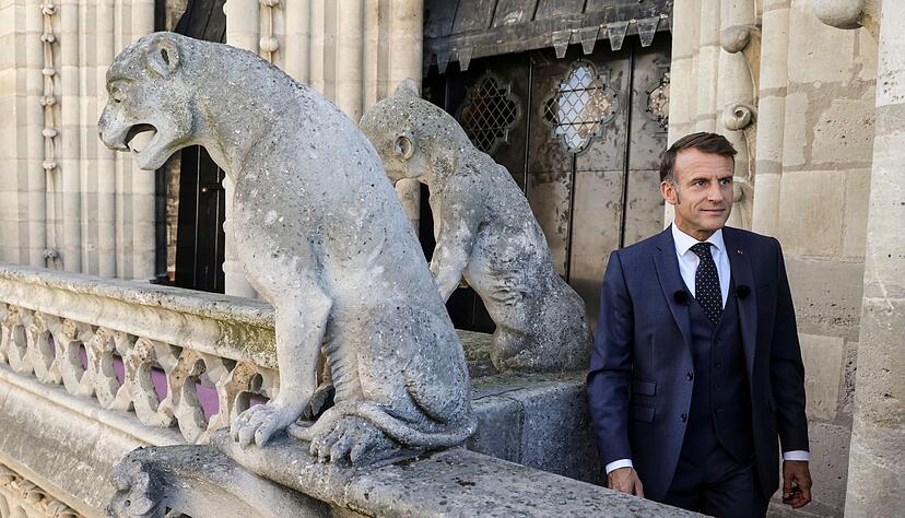 Nach dem Brand im April 2019 versprach Frankreichs Präsident Emmanuel Macron, die Kathedrale in nur fünf Jahren wiederaufzubauen. Nun nahm er an der Einweihung teil.