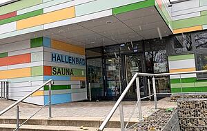 Auch im &Ouml;hringer Hallenbad haben Becken und Sauna normal ge&ouml;ffnet, nur Warmbadetage wurden gestrichen.