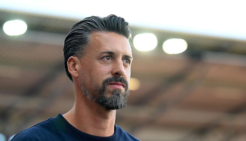 Bundesliga-Deb&uuml;tant: Augsburg-Trainer Sandro Wagner.