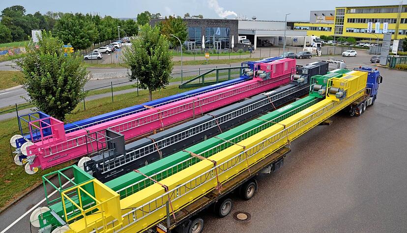 Bei Weleda in Schw&auml;bisch Gm&uuml;nd baute Kardex Mlog bunte Regalbedienger&auml;te ein.