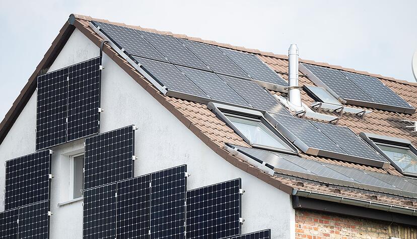Die Verg&uuml;tung f&uuml;r Solarstrom, der in das Stromnetz eingespeist wird, wird f&uuml;r neue Anlagen gesenkt. (Archivbild)