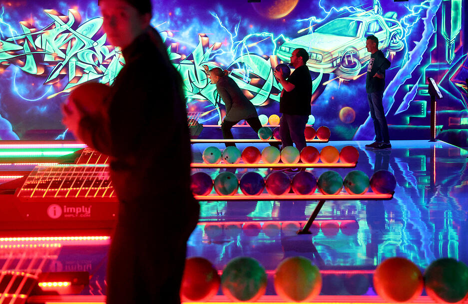 Zur Eröffnung der Actionzone füllte sich das Wollhaus mit neugierigen Besuchern. Zur Eröffnung der Actionzone füllte sich das Wollhaus mit neugierigen Besuchern.