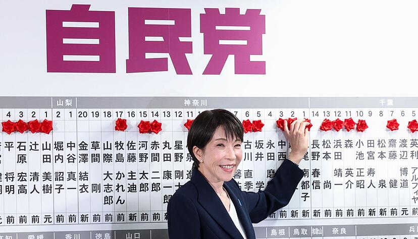 Der &uuml;berragende Sieg ihrer Partei verschafft Regierungschefin Takaichi enorme Macht.