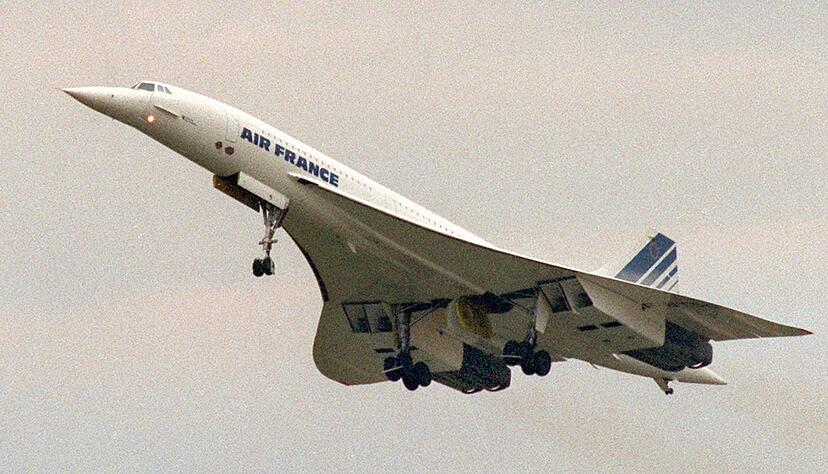 Die Ungl&uuml;cksmaschine rollte beim Start &uuml;ber ein von einem anderen Jet abgefallenes Metallteil, was zu einer Kettenreaktion und dem Absturz f&uuml;hrte. (Archivbild)