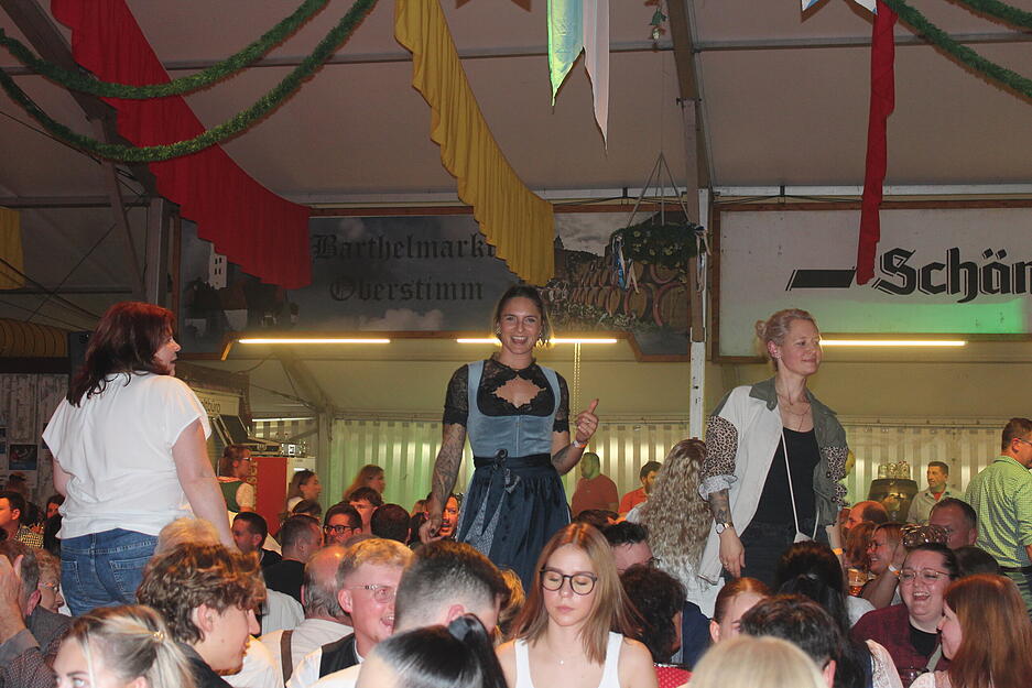 Bis spät in die Nacht wurde gefeiert.