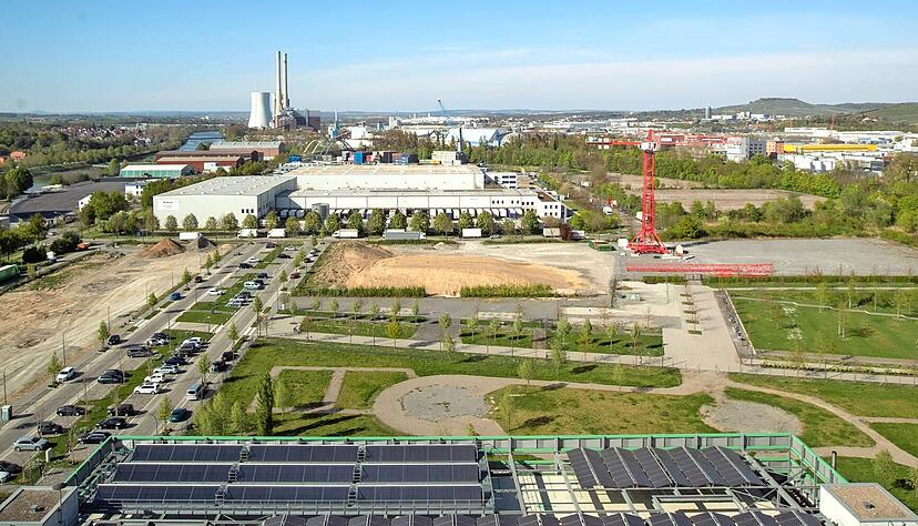 Blick vom WTZ-Turm auf die Erweiterungsfläche des Zukunftsparks Wohlgelegen im Norden. Blick vom WTZ-Turm auf die Erweiterungsfläche des Zukunftsparks Wohlgelegen im Norden.