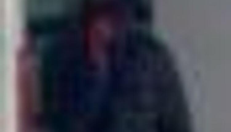 Die Aufnahmen zeigen mehrere Personen.