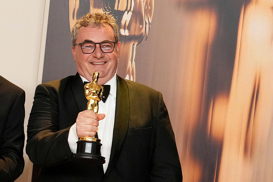Gerd Nefzer aus Schw&auml;bisch Hall hat den Oscar 2025 f&uuml;r die besten visuellen Effekte f&uuml;r "Dune: Teil Zwei" gewonnen. Es ist seine dritte Auszeichnung.