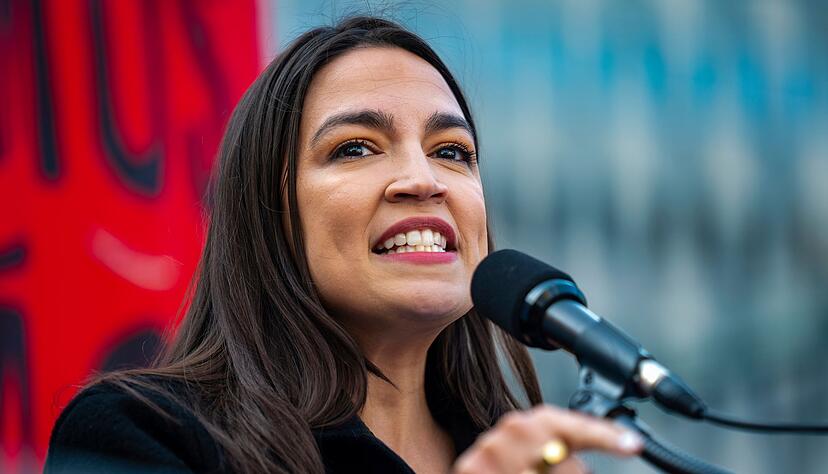 Ocasio-Cortez ist eine Wortf&uuml;hrerin des linken Fl&uuml;gels der Demokraten.