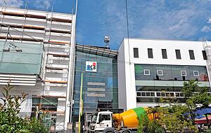 Zurzeit sind umfangreiche Bauarbeiten im Heilbronner K3 im Gange. Neue Mieter sollen einziehen, bestehende Gesch&auml;fte wechseln innerhalb der Gewerbefl&auml;che. Die Kioskbetreiberin f&uuml;hlt sich als Opfer der Neuordnung.
Fotos: Dennis Mugler