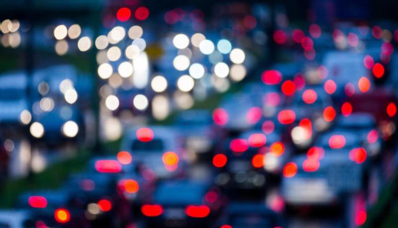 Staus auf der Autobahn thematisiert die neue Stimme-Verkehrsserie genauso wie ÖPNV, Radwege und andere Aspekte der Mobilität in der Region. Staus auf der Autobahn thematisiert die neue Stimme-Verkehrsserie genauso wie ÖPNV, Radwege und andere Aspekte der Mobilität in der Region.