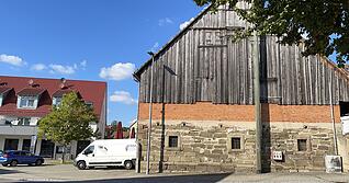 Die Scheune im Ortsteil Unterheinriet soll einer Neubebauung weichen.