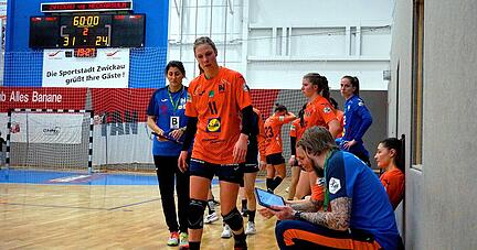 Enttäuschung weit und breit: Trainerin Tanja Logvin (links) und Annefleur Bruggeman wirkten ebenso niedergeschlagen wie der Rest der Mannschaft.
