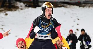 Philipp Raimund bejubelt seinen sensationellen Erfolg.