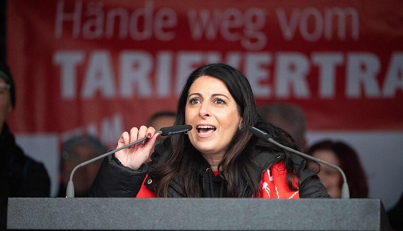 Betriebsratschefin Daniela Cavallo spricht von einem Vorgeschmack auf das, was ab Dezember auf VW zukommen könnte.