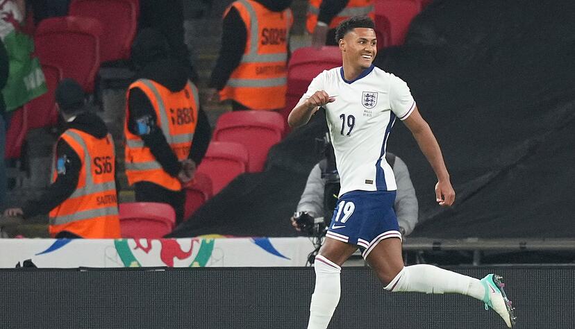 Ollie Watkins erzielte ein Tor für England Ollie Watkins erzielte ein Tor für England
