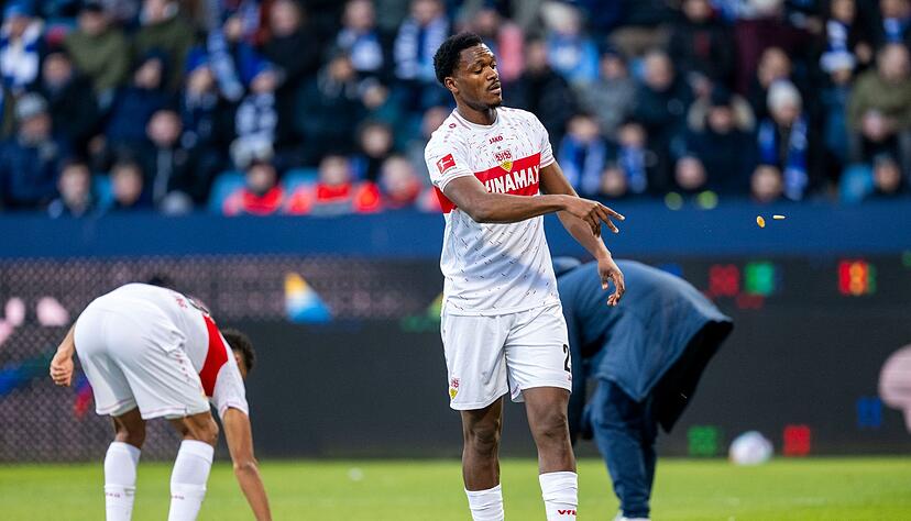 Stuttgarts Dan-Axel Zagadou fällt verletzungsbedingt für den Rest der Saison aus. Stuttgarts Dan-Axel Zagadou fällt verletzungsbedingt für den Rest der Saison aus.