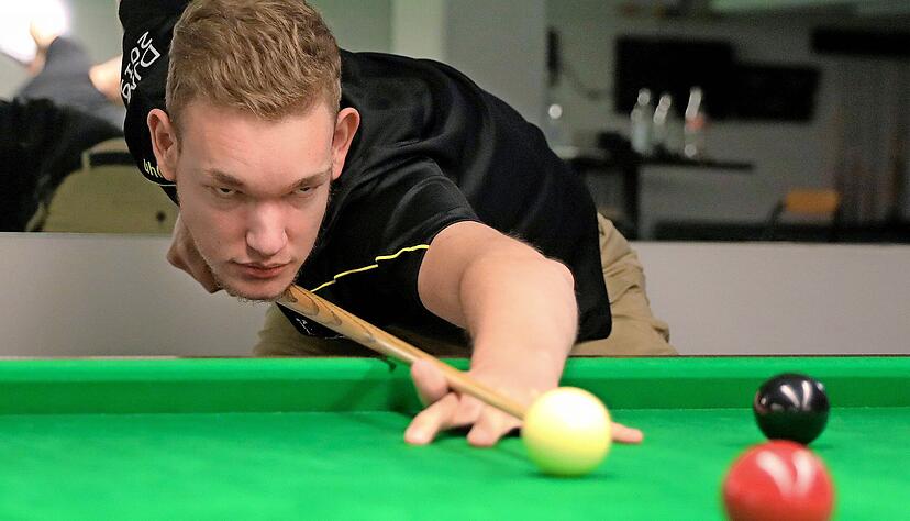 Richard Wienold macht sich keinen Druck. Der Snooker-Spieler der TSG Heilbronn versucht, als Profi Fuß zu fassen. Er will sich langsam herantasten.
Foto: Bertok