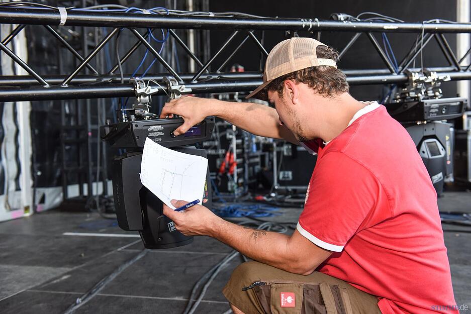 Aufbauarbeiten bei Haigern live Aufbauarbeiten bei Haigern live