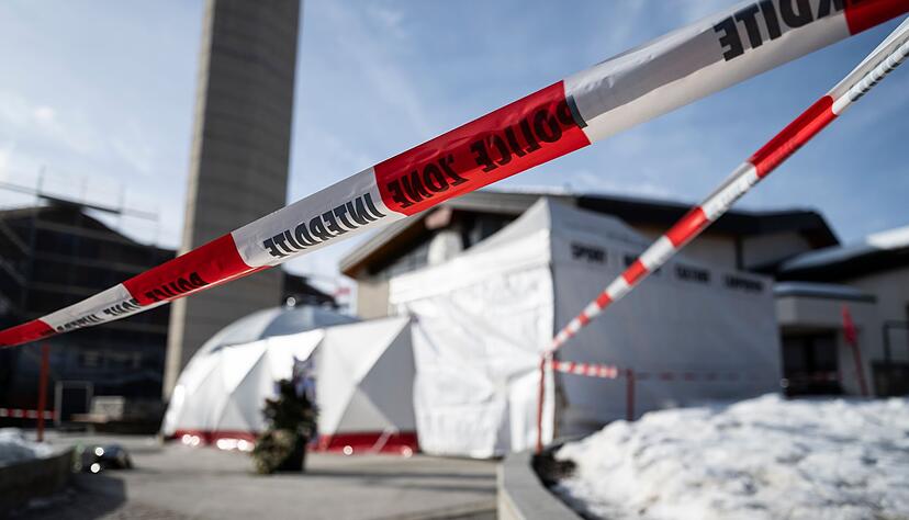 Soll schnell wieder aufgebaut werden: Die Gedenkst&auml;tte in Crans-Montana.