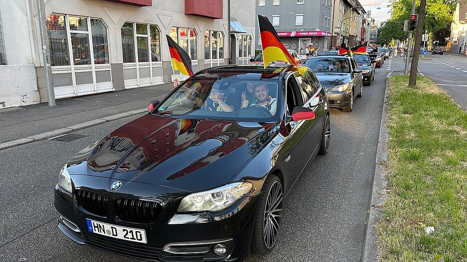 Die Menschen haben gute Laune.