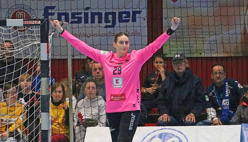 Lena Ivancok war in Leverkusen zwischen ihren Pfosten häufig zur richtigen Zeit am richtigen Ort. In den Schlusssekunden sicherte die 23-Jährige ihrer Sport-Union Neckarsulm den Sieg beim Tabellenletzten. Lena Ivancok war in Leverkusen zwischen ihren Pfosten häufig zur richtigen Zeit am richtigen Ort. In den Schlusssekunden sicherte die 23-Jährige ihrer Sport-Union Neckarsulm den Sieg beim Tabellenletzten.