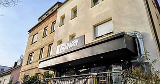 Die gerade erst ge&ouml;ffnete Filiale von Crunchy Burger in der Heilbronner Pf&uuml;hlstra&szlig;e musste auf Anordnung des Bauamtes bereits wieder schlie&szlig;en.