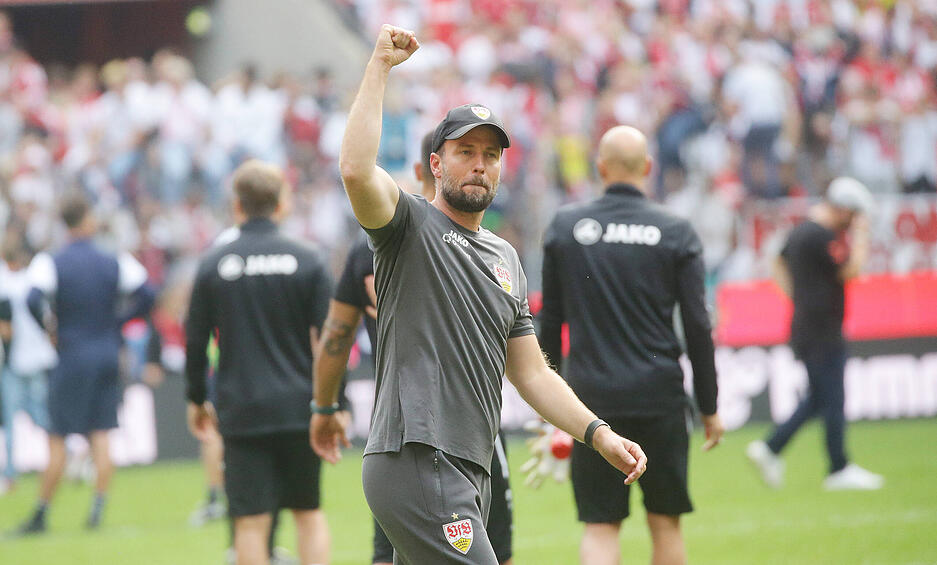 Beim VfB Stuttgart hat Hoeneß einige Gründe zu jubeln. Doch wo war der Trainer zuvor tätig und was machte er als Spieler?