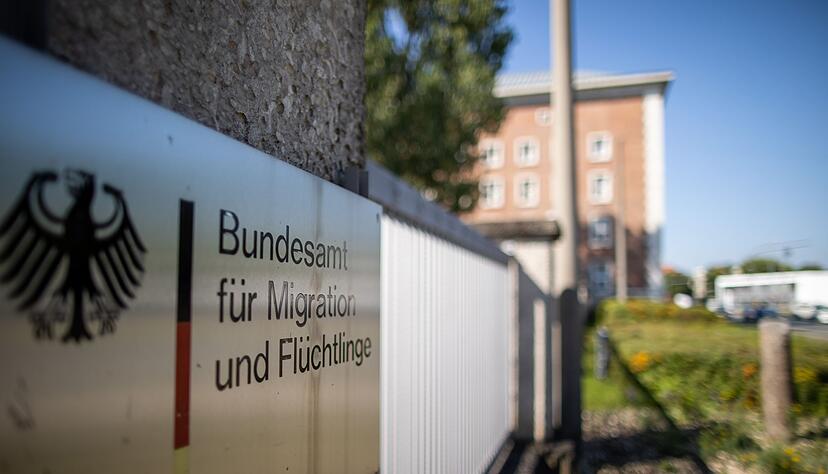 Das Bundesamt f&uuml;r Migration und Fl&uuml;chtlinge trifft wieder deutlich mehr ablehnende Entscheidungen f&uuml;r Syrer.