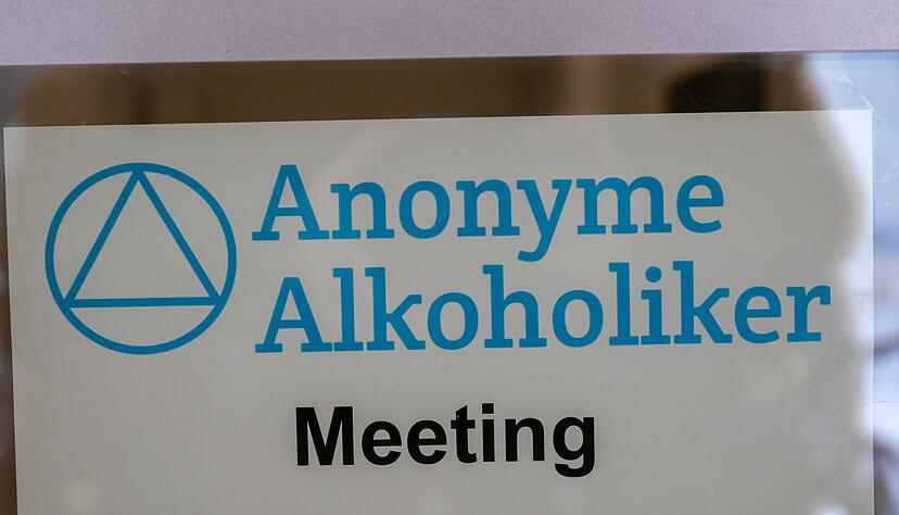 Die Anonymen Alkoholiker wollen auch an den Feiertagen eine Anlaufstelle f&uuml;r Hilfesuchende sein. (Illustration)