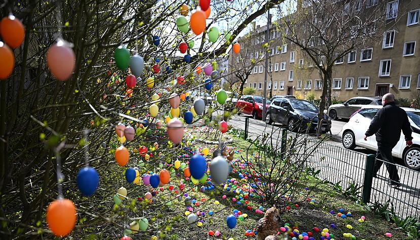 Wechselhaftes Wetter ist für Ostern vorhergesagt, erst am Montag wird es freundlicher. Wechselhaftes Wetter ist für Ostern vorhergesagt, erst am Montag wird es freundlicher.