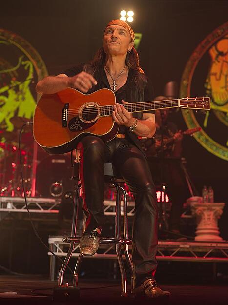 Scorpions unplugged in der Hanns-Martin-Schleyer-Halle
