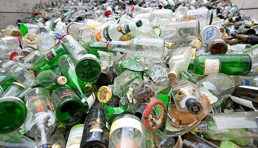 Auf dem Recyclinghof in Waldenburg konnten unter anderem Altglas, Altpapier, Altkleider, Metallschrott, Batterien und kleine Elektroger&auml;te entsorgt werden.
Foto: dpa