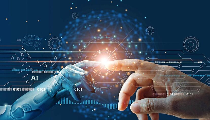 Natürliche Intelligenz muss künstliche verstehen. Nur dann kann KI gewinnbringend eingesetzt werden. Die Schnittstelle Mensch-Maschine ist entscheidend.
ipopba/stock.adobe.com Natürliche Intelligenz muss künstliche verstehen. Nur dann kann KI gewinnbringend eingesetzt werden. Die Schnittstelle Mensch-Maschine ist entscheidend.
ipopba/stock.adobe.com