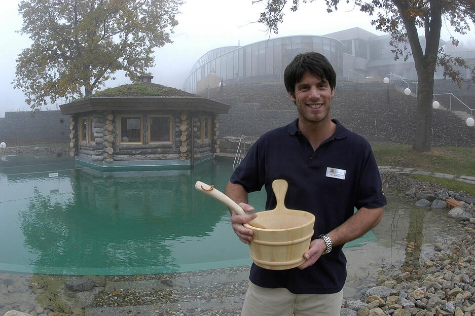 2007: Erster Aufguss im Bad Rappenauer Rappsodie durch Betriebsleiter Timo Künzel. 2007: Erster Aufguss im Bad Rappenauer Rappsodie durch Betriebsleiter Timo Künzel.