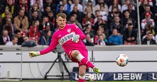 Alexander N&uuml;bel: Lange nicht gefordert gegen Borussia Dortmund.  Konnte beim Tor nichts machen. Note: 3