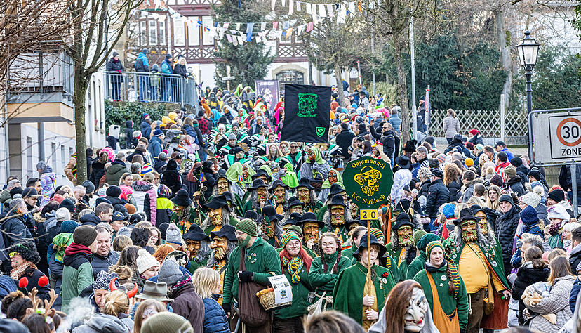 Nach neuen Vorgaben hat die Fasnetzunft Brackenheim das Sicherheitskonzept für den Faschingsumzug überarbeitet. Nach neuen Vorgaben hat die Fasnetzunft Brackenheim das Sicherheitskonzept für den Faschingsumzug überarbeitet.